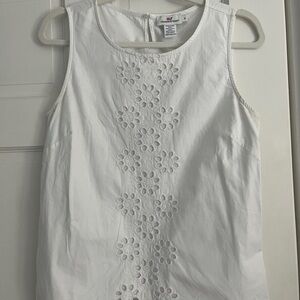 Vineyard Vines white eyelet top
